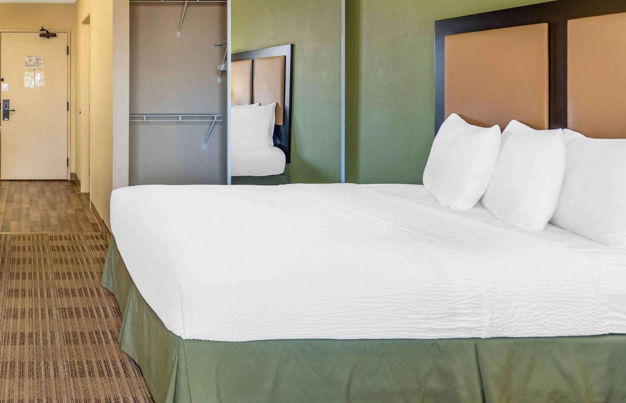 Extended Stay America Select Suites - Chicago - Naperville - East Esterno foto