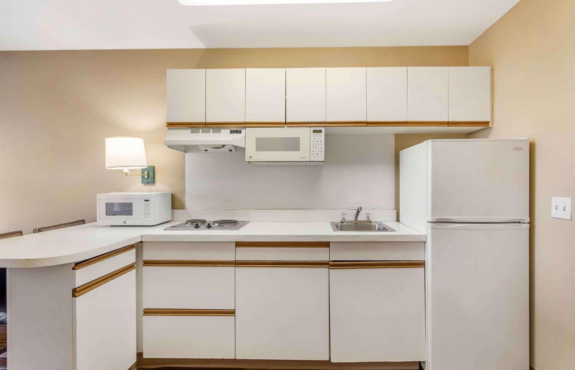 Extended Stay America Select Suites - Chicago - Naperville - East Esterno foto