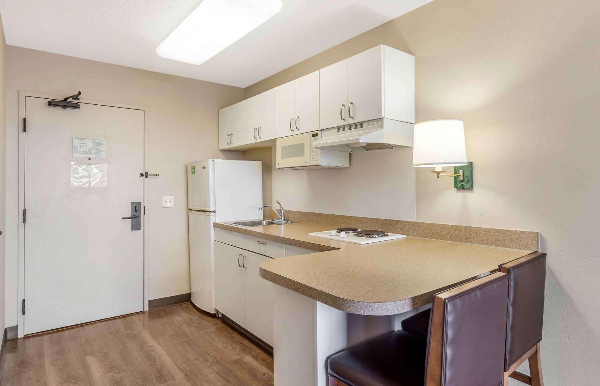 Extended Stay America Select Suites - Chicago - Naperville - East Esterno foto